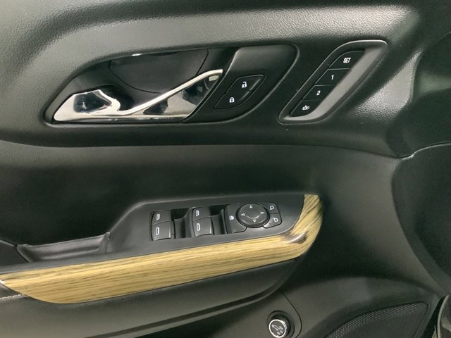 Used 2018 GMC Acadia Denali w/ Technology Package image 17