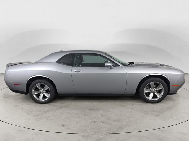 Used 2015 Dodge Challenger SXT w/ Sound Group RWD image 6