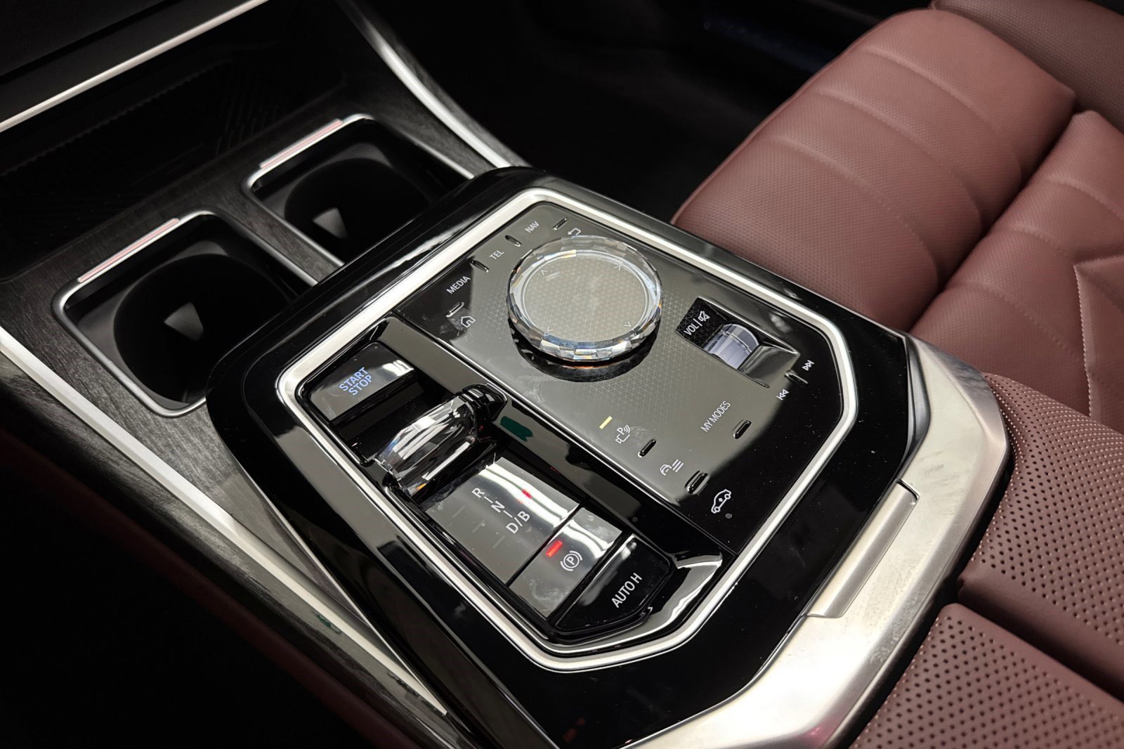 New 2025 BMW i7 xDrive60 w/ Executive Package image 17