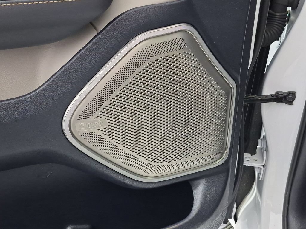 Used 2025 RAM 1500 Tungsten AWD/4WD image 16