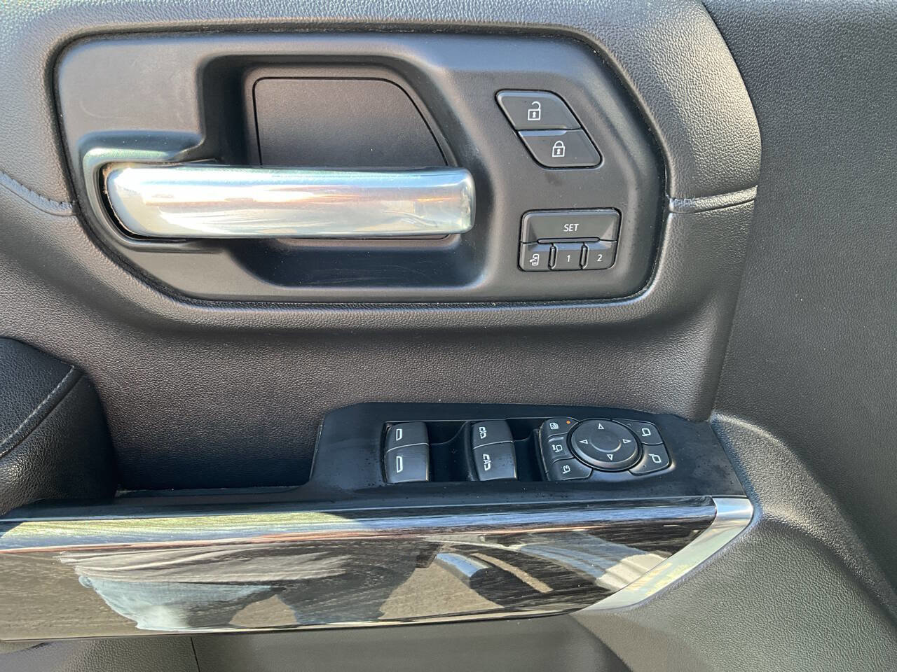 Used 2020 Chevrolet Silverado 2500 LTZ w/ LTZ Premium Package image 23