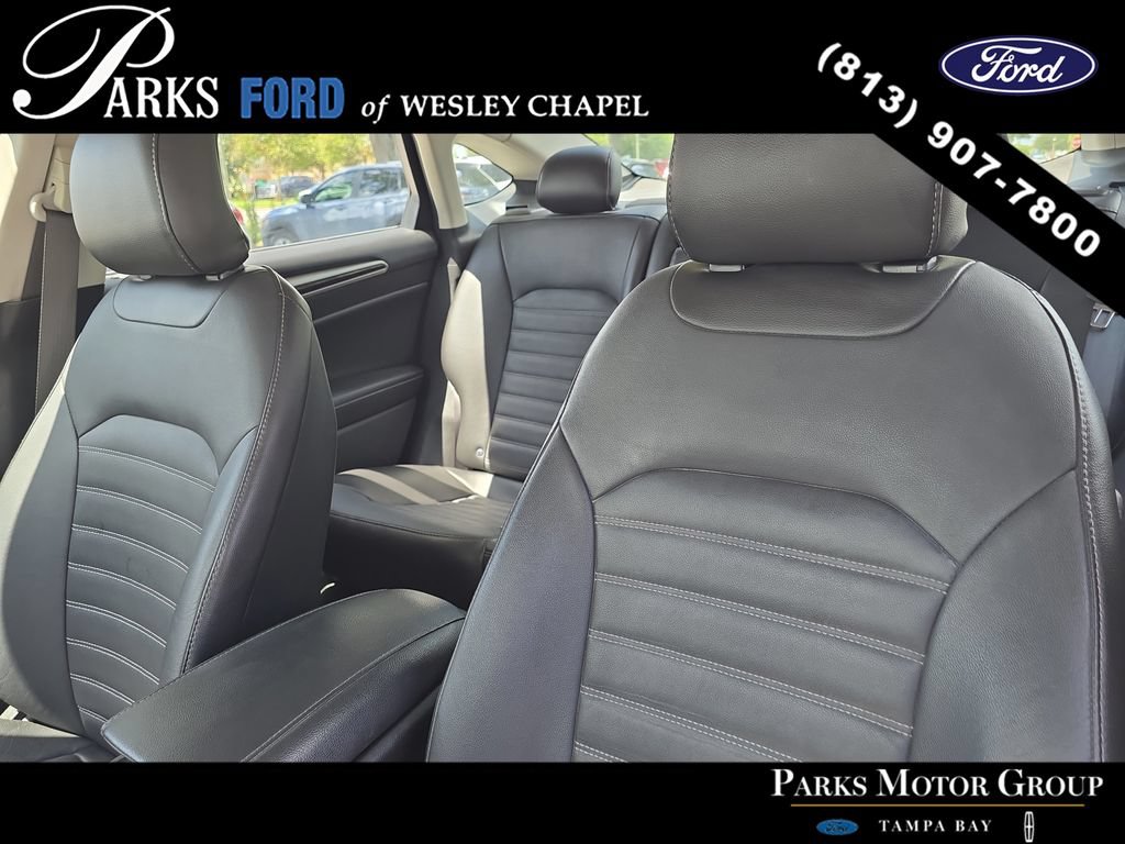 Used 2016 Ford Fusion SE w/ Equipment Group 202A AWD/4WD image 19