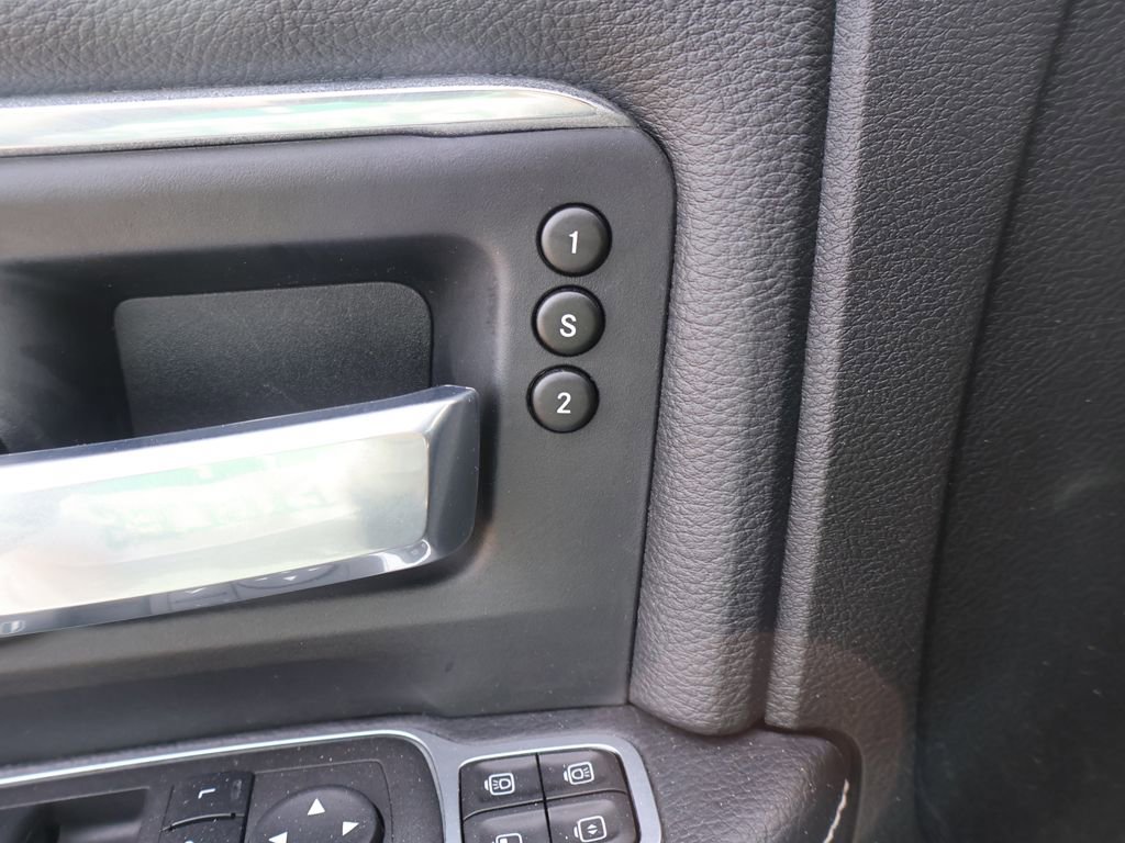 Used 2024 RAM 3500 Laramie image 35