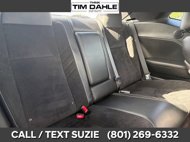Used 2018 Dodge Challenger SRT RWD image 16