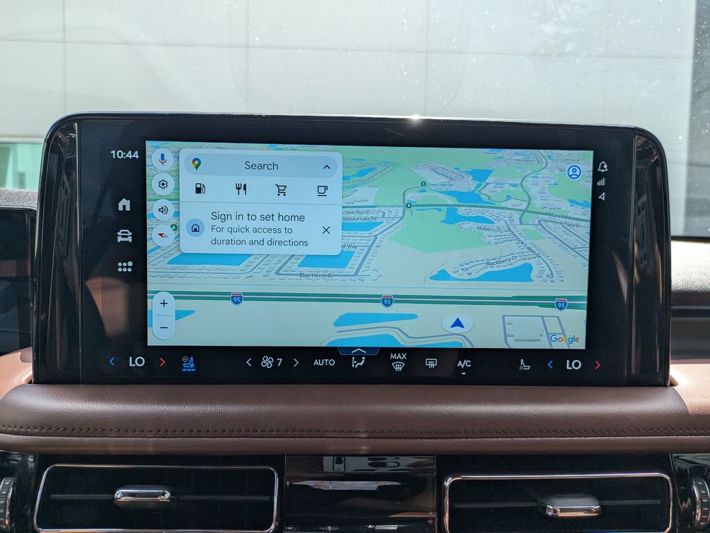 Certified 2025 Lincoln Aviator Reserve RWD image 22