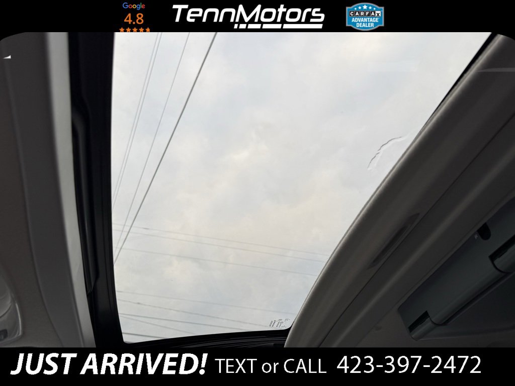 Used 2014 Toyota Sienna XLE image 22