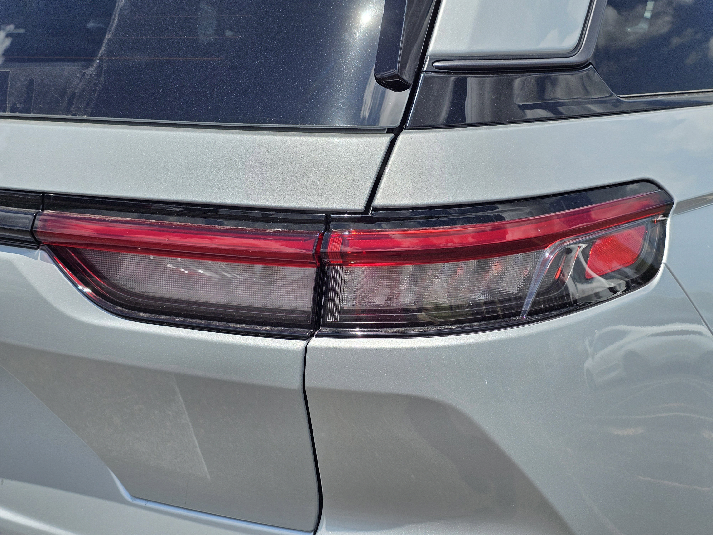 New 2026 Jeep Grand Cherokee Altitude RWD image 9