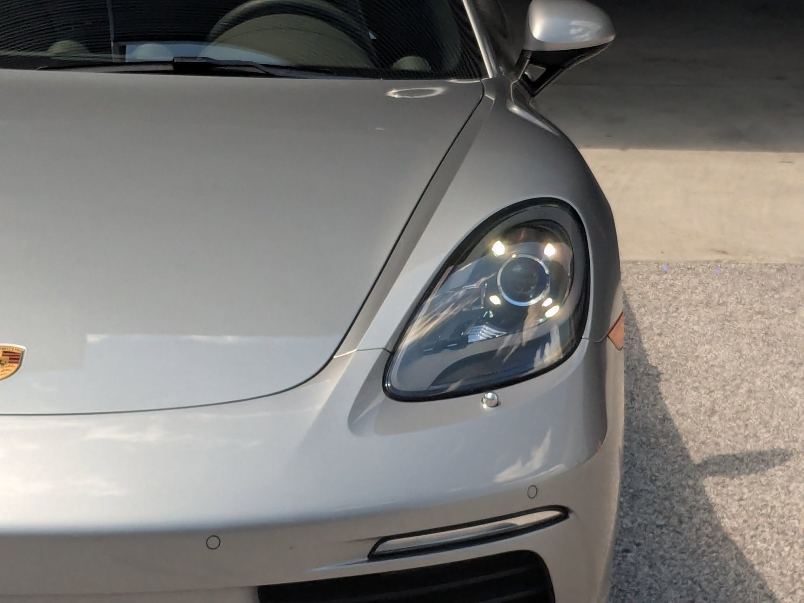 Certified 2025 Porsche 718 Boxster RWD image 13