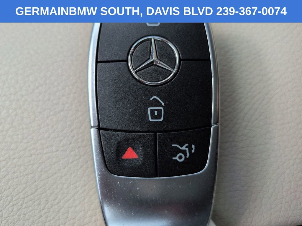 Used 2022 Mercedes-Benz GLC 300 image 30