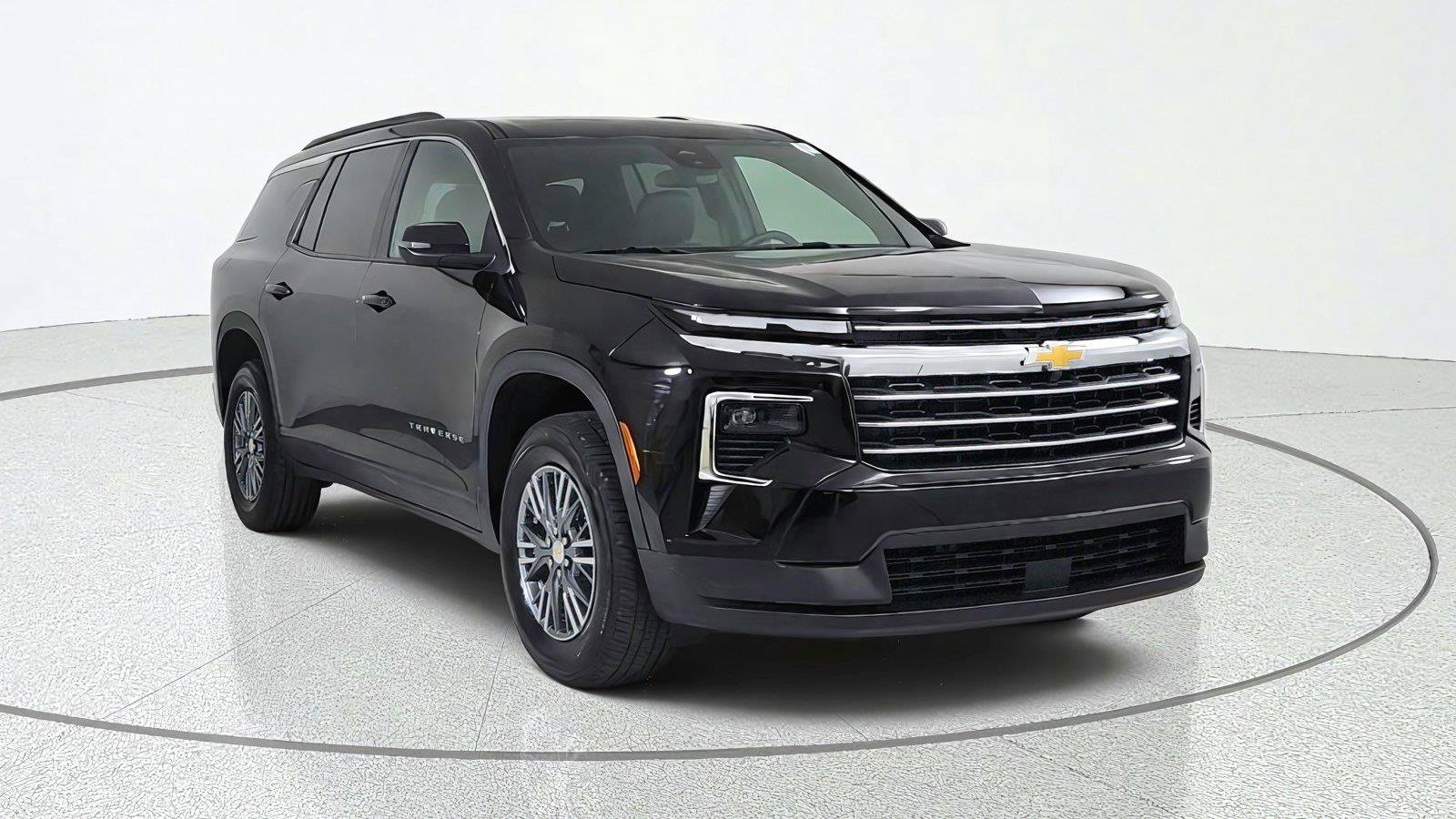 Used 2026 Chevrolet Traverse LT