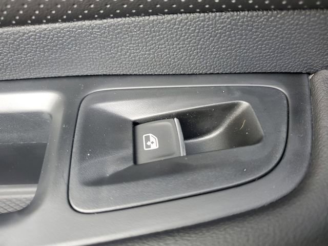 New 2026 Volkswagen Atlas SE image 14