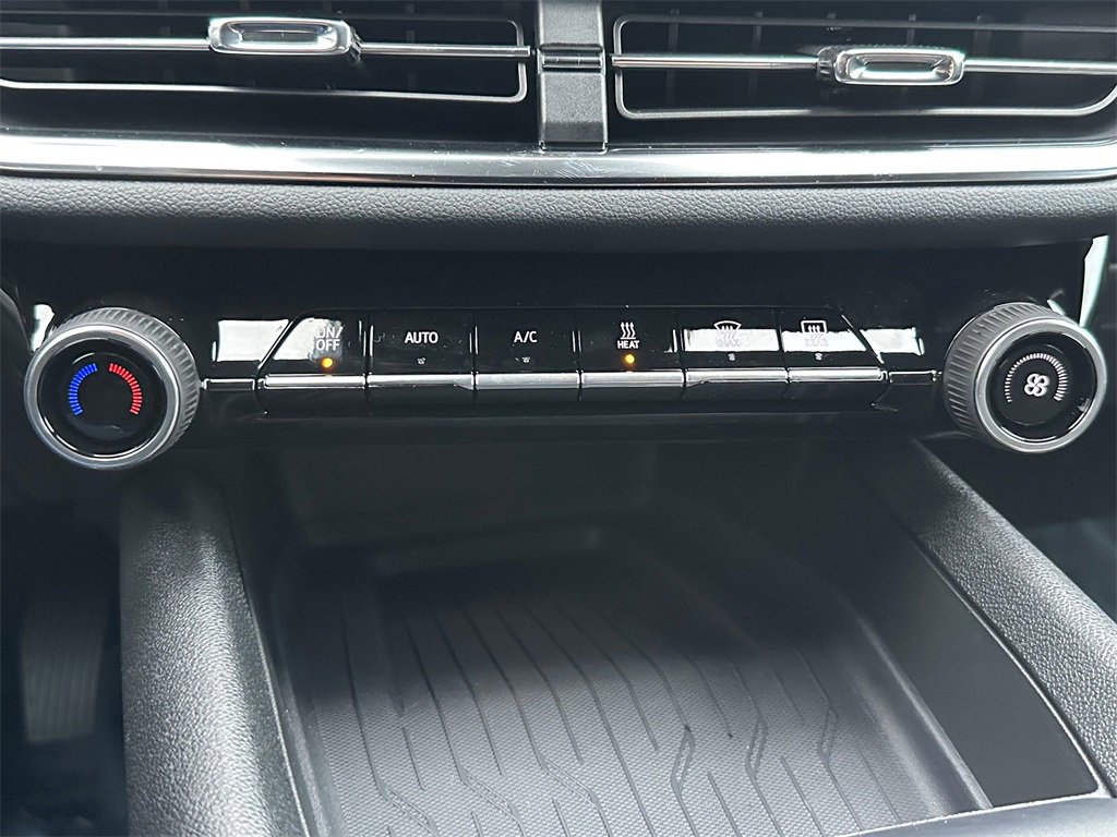 New 2026 Chevrolet Equinox EV LT image 28