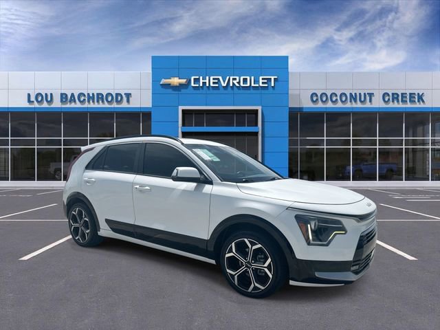 Used 2023 Kia Niro EX Touring image 2