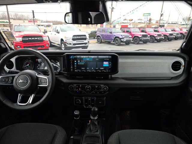 Used 2025 Jeep Wrangler Unlimited Sahara w/ Safety Group image 51
