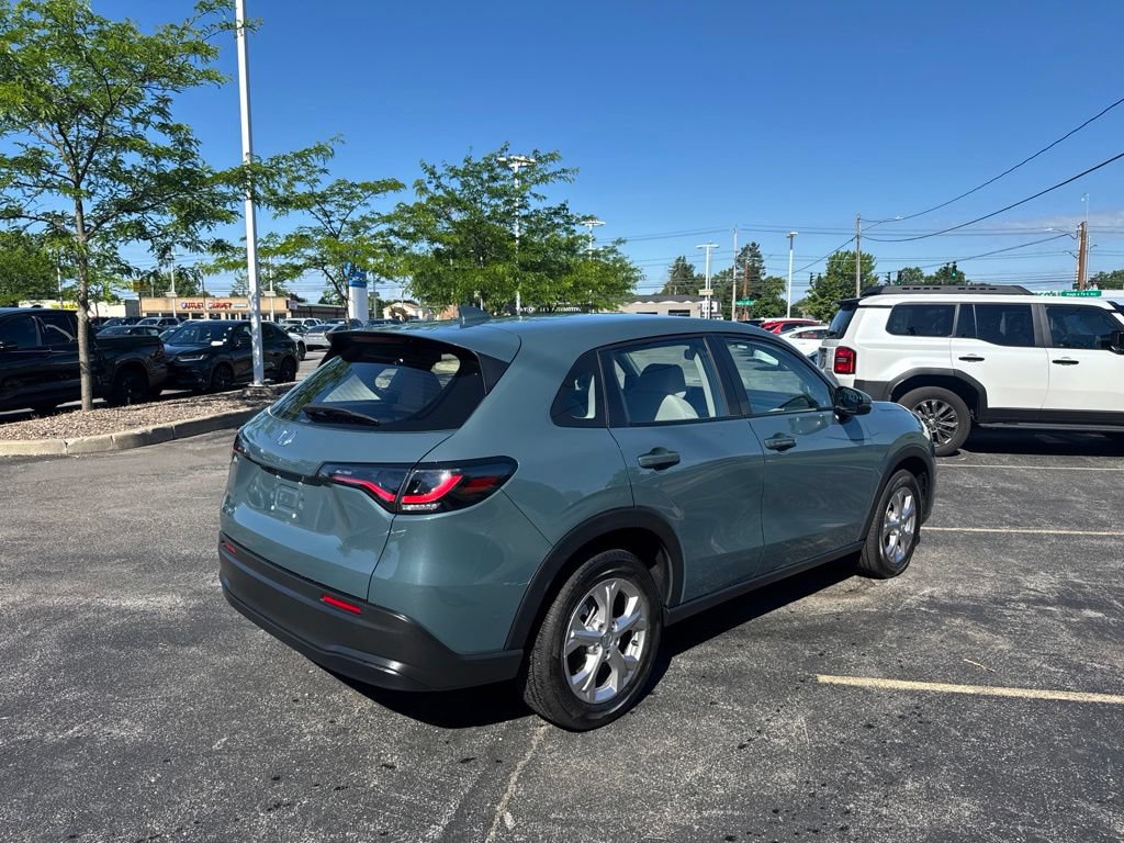Certified 2024 Honda HR-V LX image 5