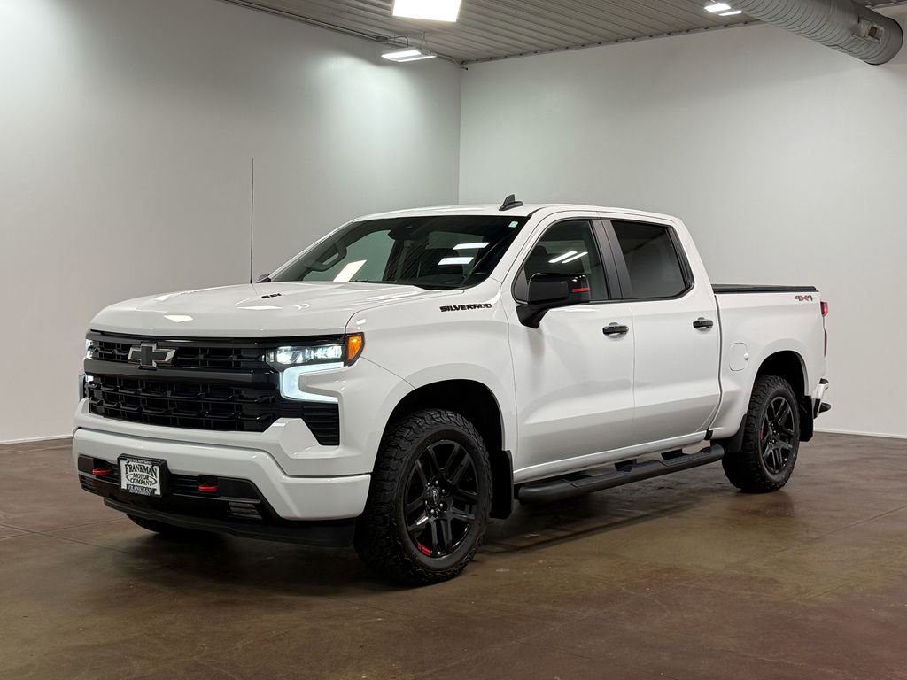 Used 2024 Chevrolet Silverado 1500 RST w/ Redline Edition AWD/4WD image 7