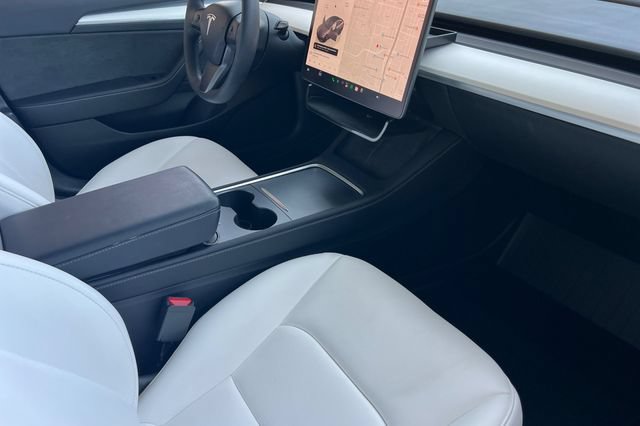 Used 2023 Tesla Model 3 Standard Range RWD image 19
