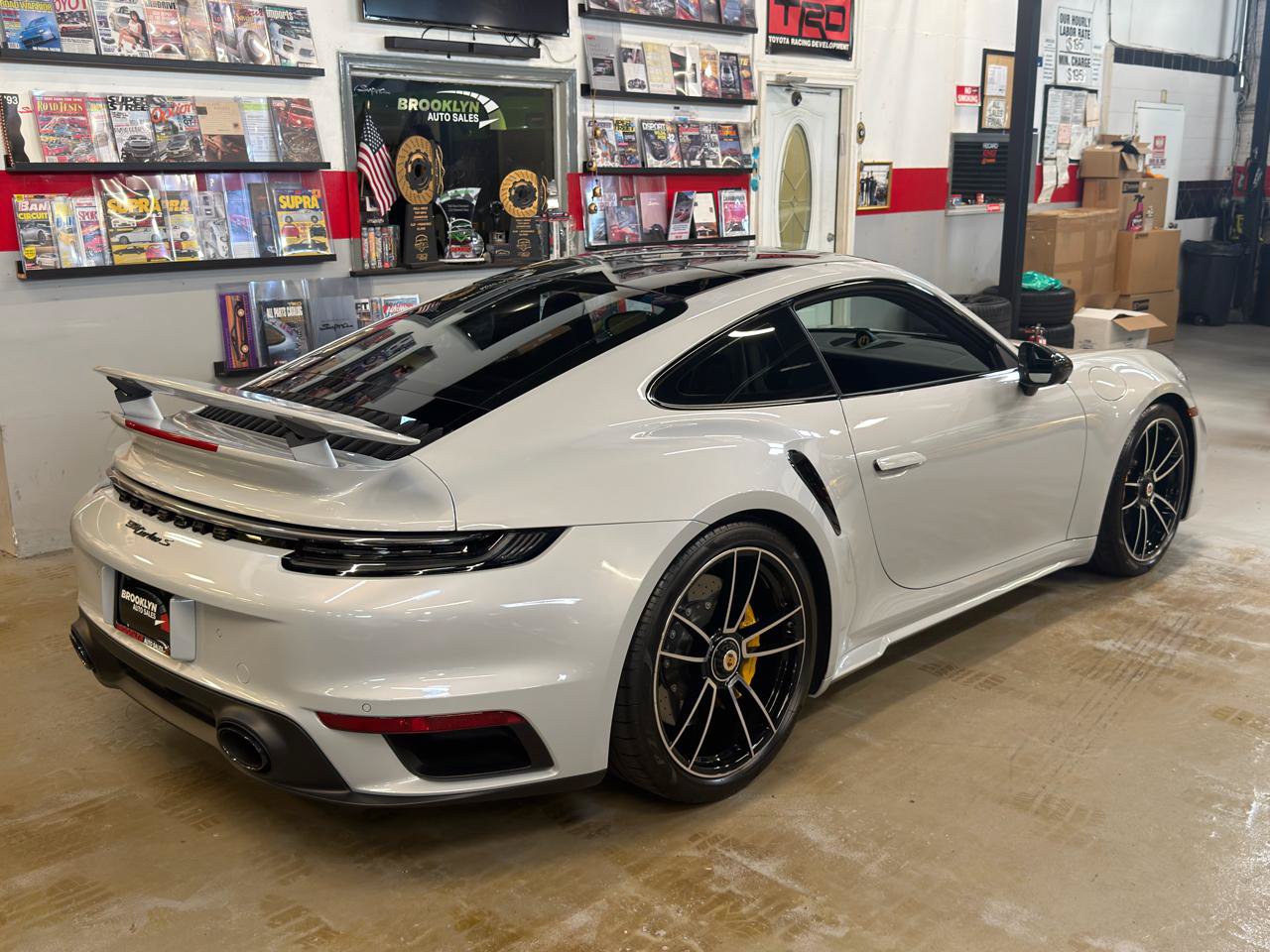 Used 2024 Porsche 911 Turbo S AWD/4WD image 6