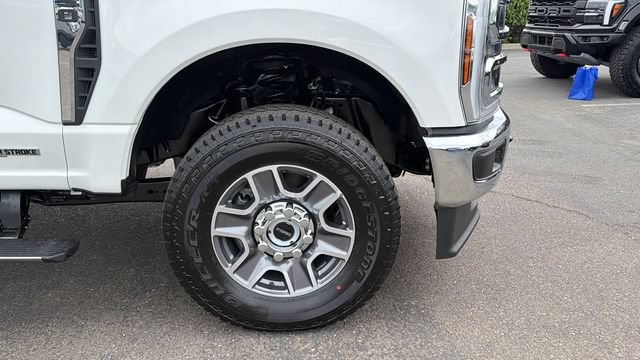 New 2026 Ford F250 Lariat w/ FX4 Off-Road Package AWD/4WD image 9