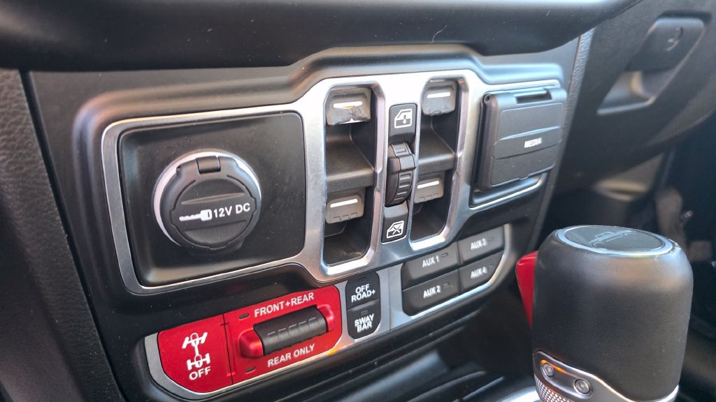 Used 2020 Jeep Gladiator Rubicon AWD/4WD image 35
