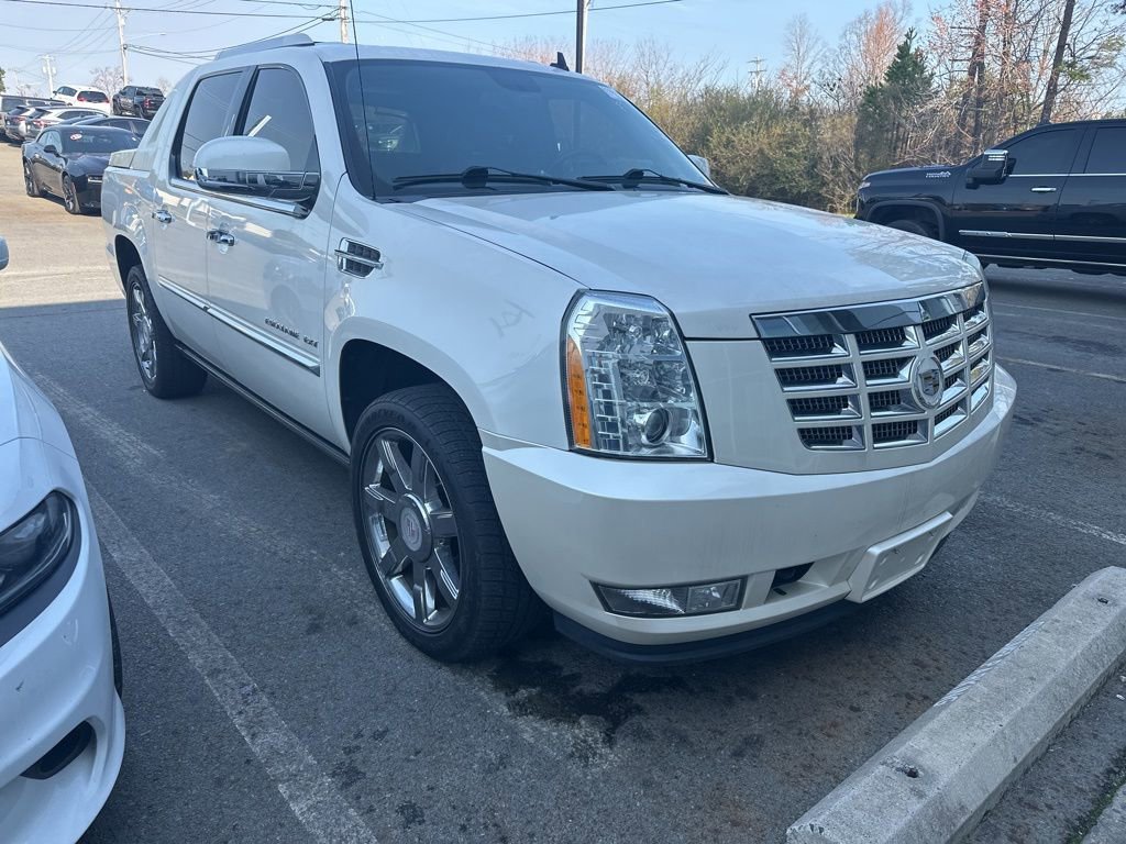 Used 2012 Cadillac Escalade EXT Premium image 3