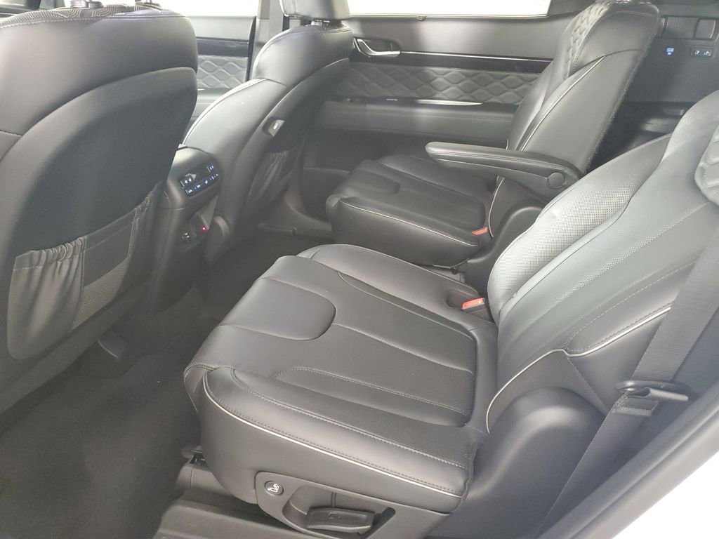 Used 2022 Hyundai Palisade Calligraphy image 13