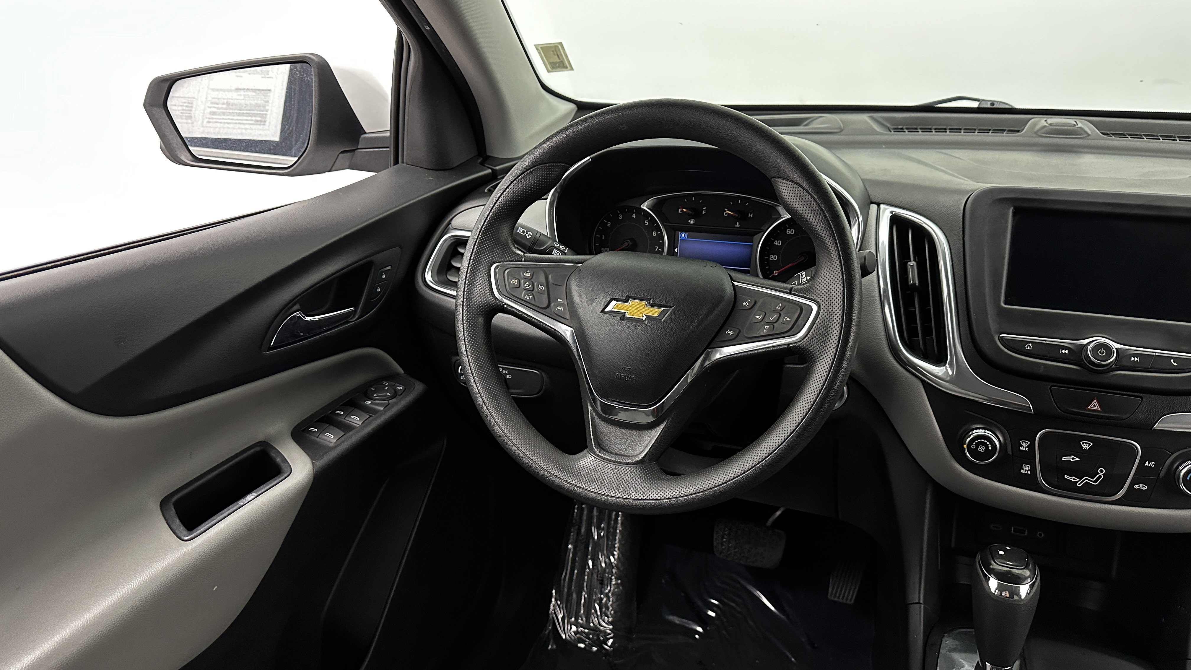 Used 2020 Chevrolet Equinox LT image 26