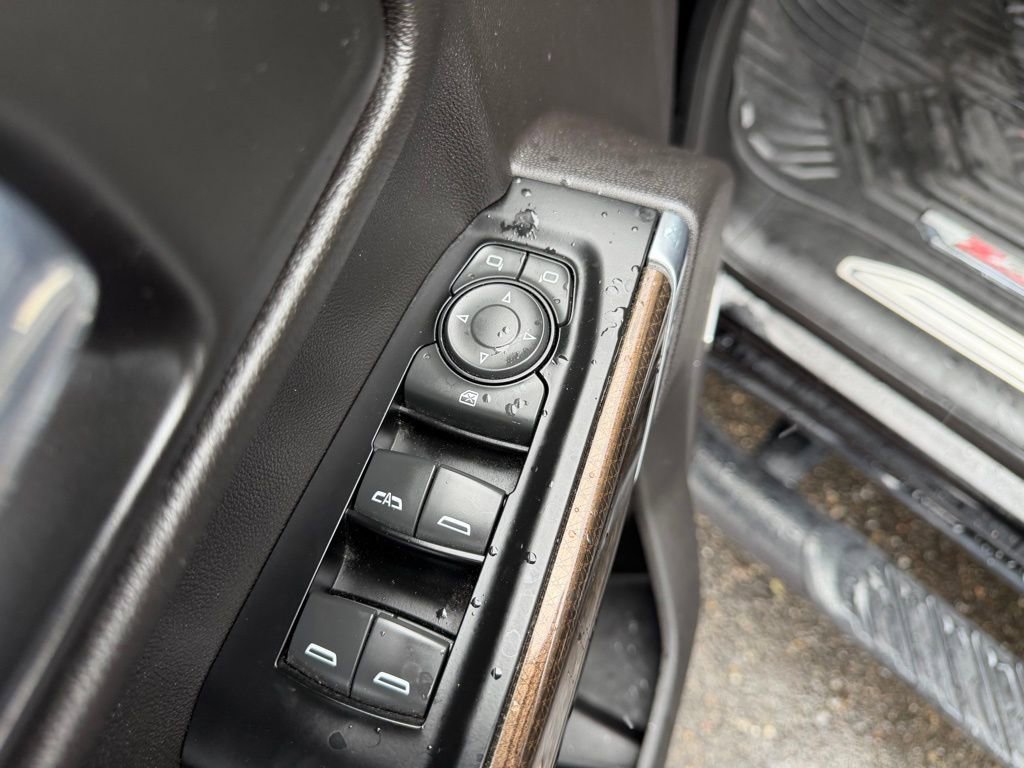 Used 2020 Chevrolet Silverado 1500 LT Trail Boss AWD/4WD image 13