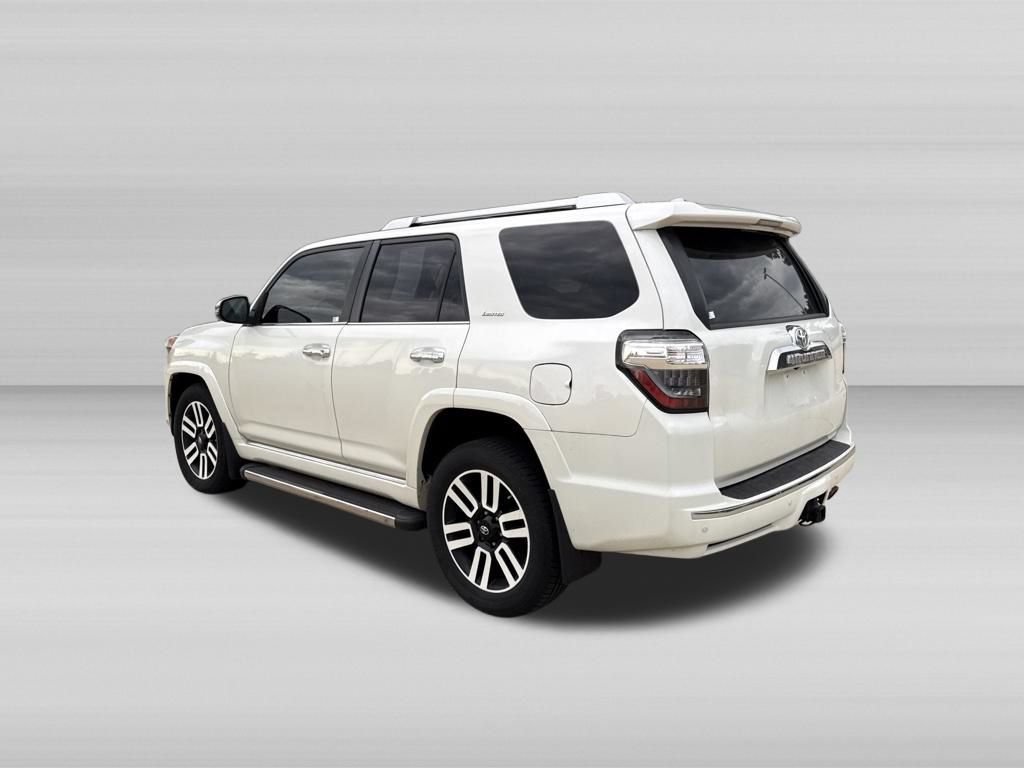 Used 2017 Toyota 4Runner Limited w/ Convenience Package AWD/4WD image 8