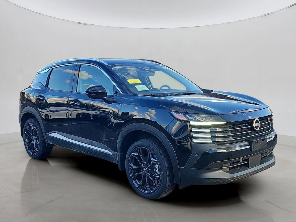 New 2026 Nissan Kicks SR image 2