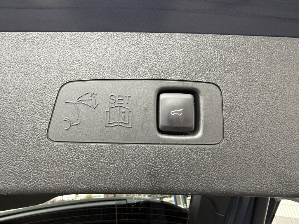 Used 2022 Lincoln Corsair Reserve w/ Elements Package image 26