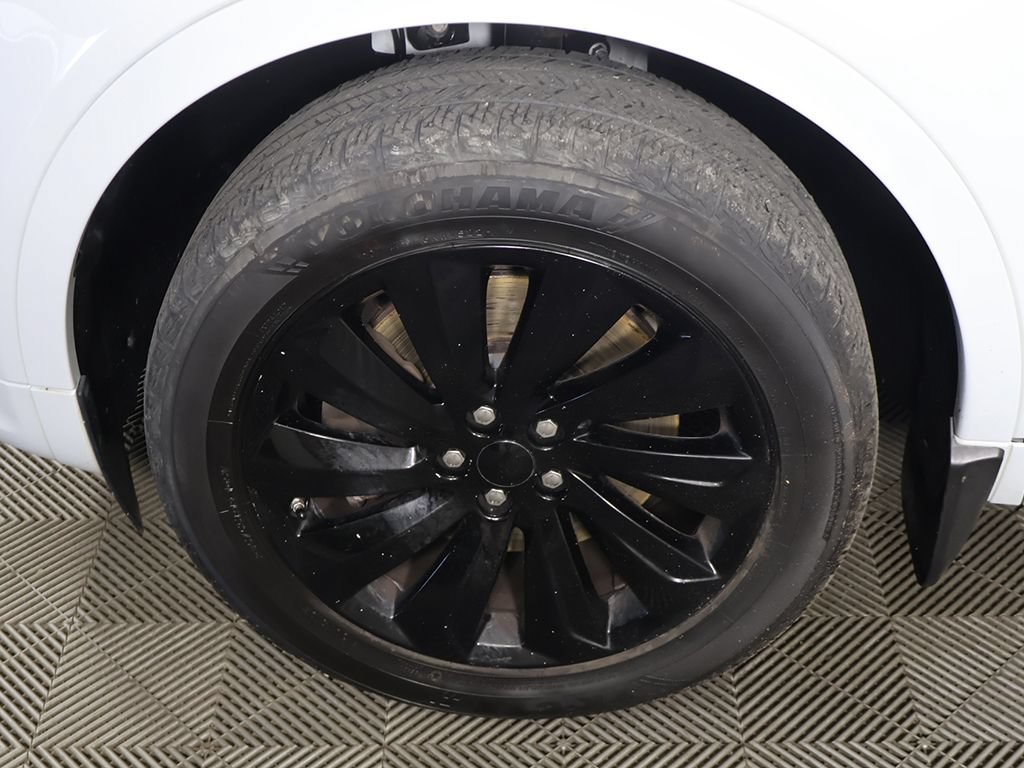 Used 2020 Land Rover Discovery Sport S R-Dynamic AWD/4WD image 21