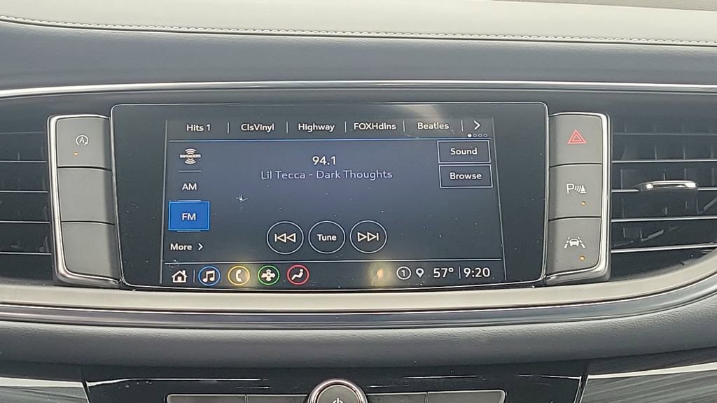 Used 2023 Buick Enclave Essence w/ Sport Touring Edition image 17