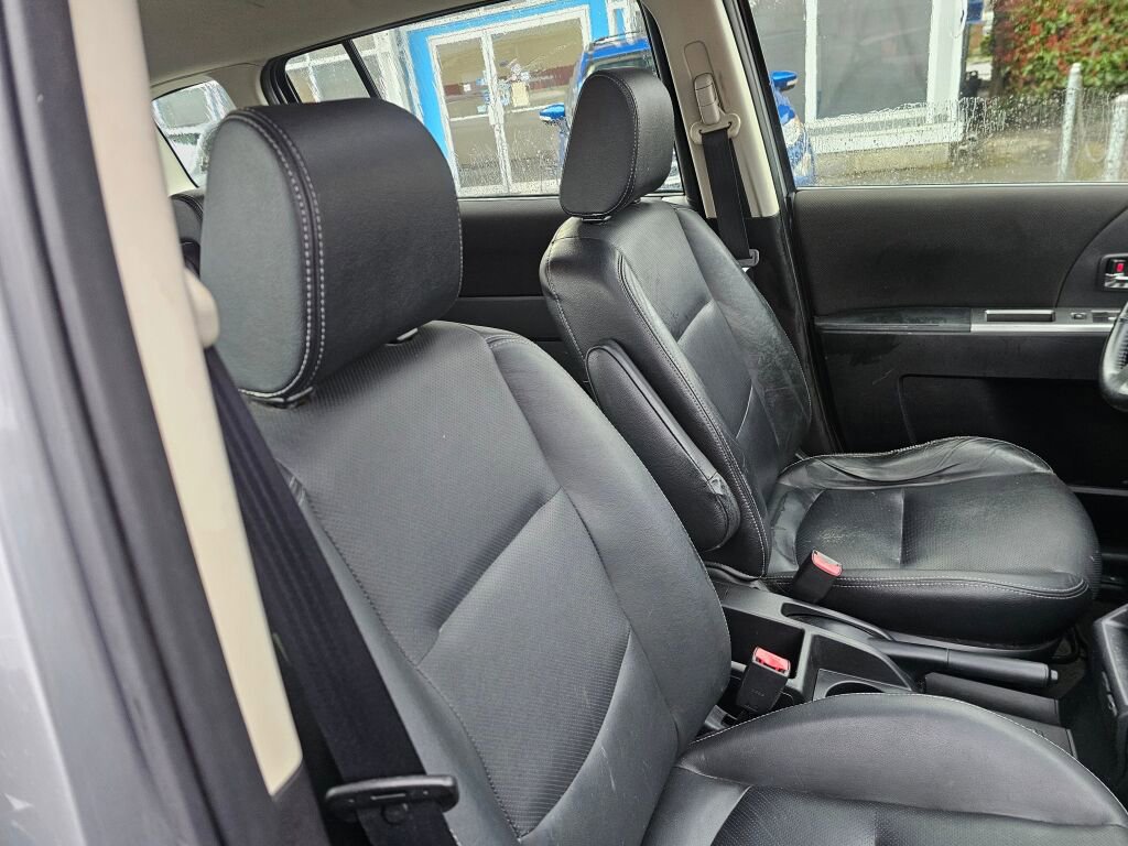 Used 2010 MAZDA MAZDA5 Grand Touring image 12