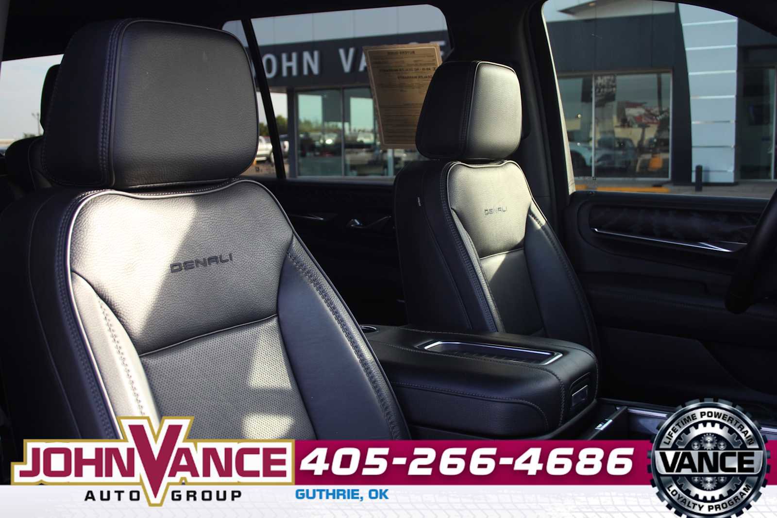 Used 2023 GMC Yukon Denali w/ Max Trailering Package AWD/4WD image 18
