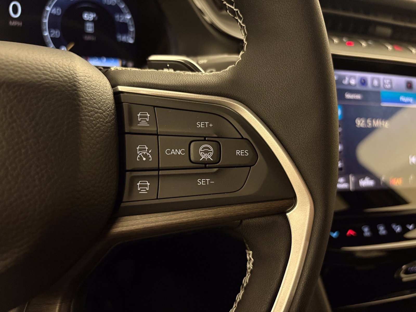New 2027 Jeep Grand Cherokee 4WD image 7