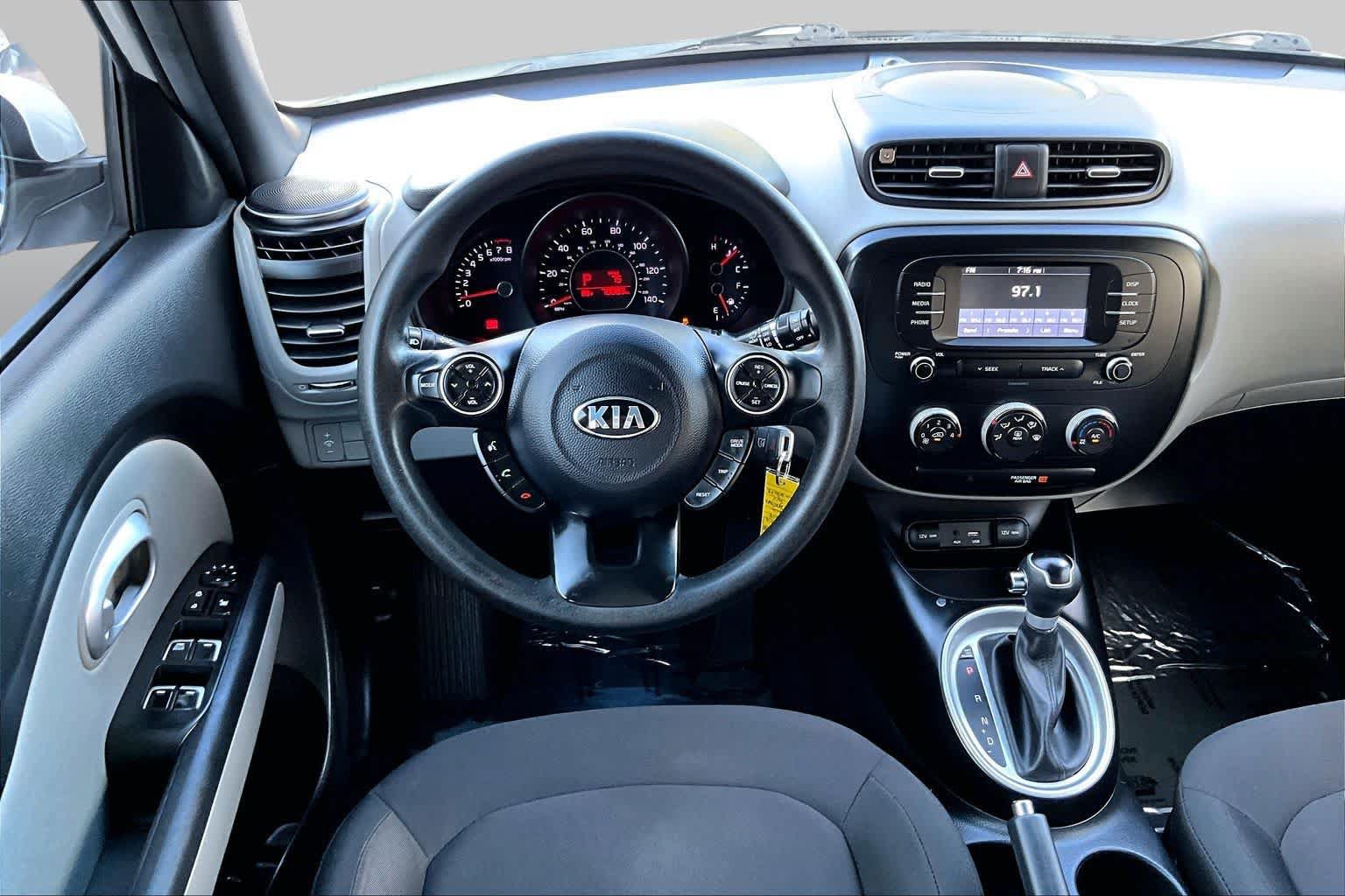 Used 2019 Kia Soul FWD image 6