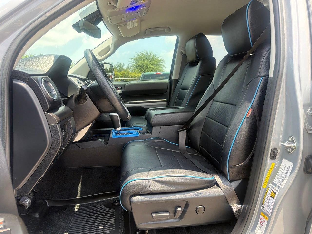 Used 2019 Toyota Tundra SR5 w/ SR5 Upgrade Package AWD/4WD image 9