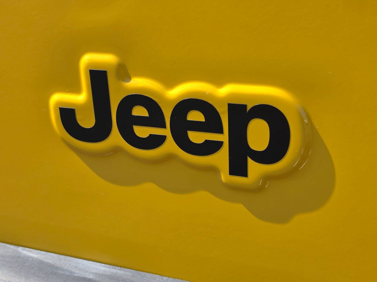 Used 2006 Jeep Wrangler X w/ Tire & Wheel Group (Ecco) AWD/4WD image 6