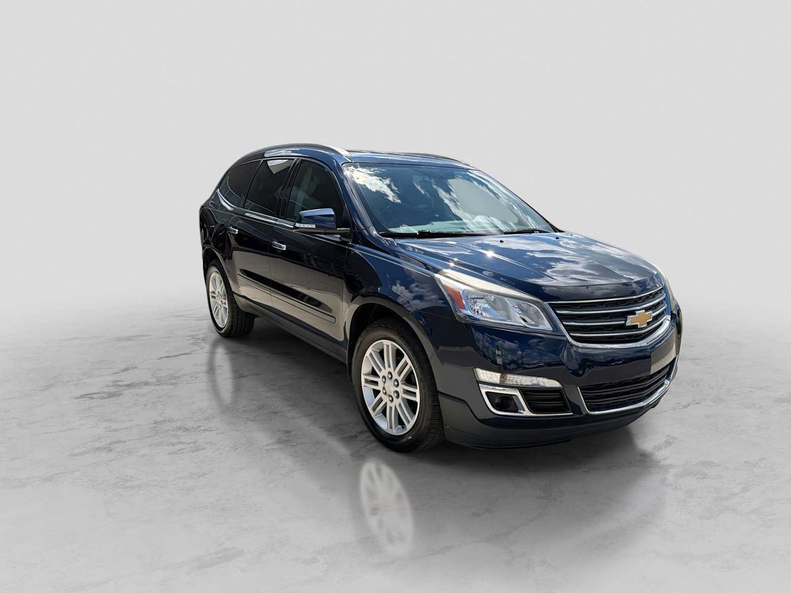 Used 2015 Chevrolet Traverse LT w/ Traveler's Package FWD image 8