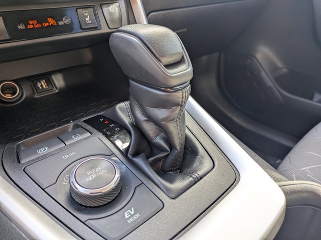 Used 2024 Toyota RAV4 XLE w/ Convenience Package AWD/4WD image 31