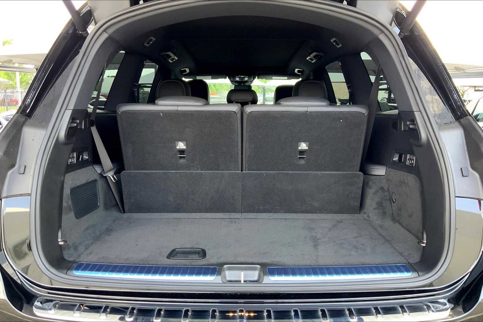 New 2025 Mercedes-Benz GLC 350e 4MATIC image 14