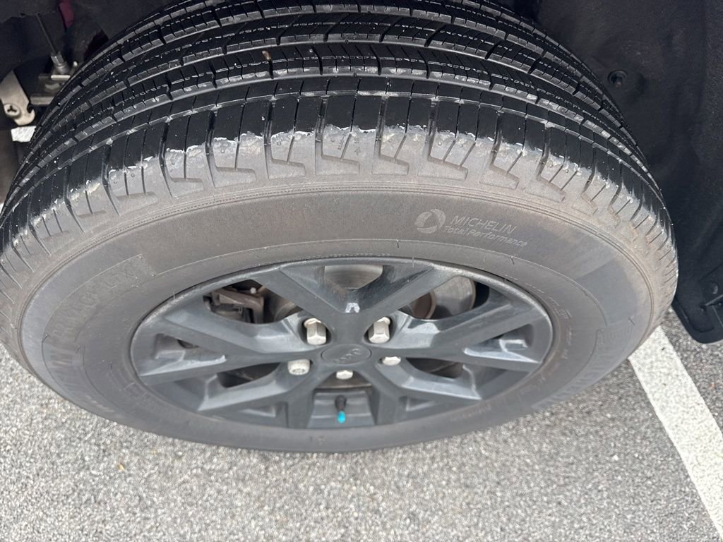 Used 2024 Jeep Grand Cherokee L Altitude image 10