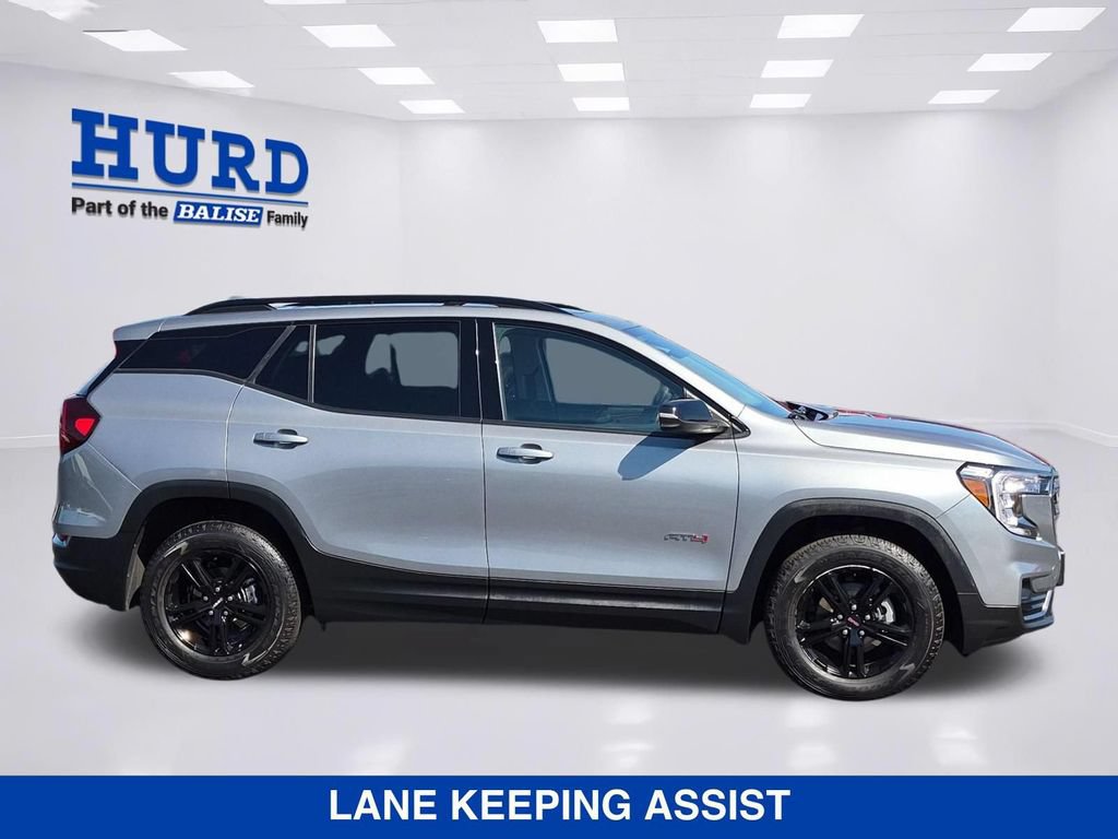 Used 2023 GMC Terrain AT4 AWD/4WD image 3