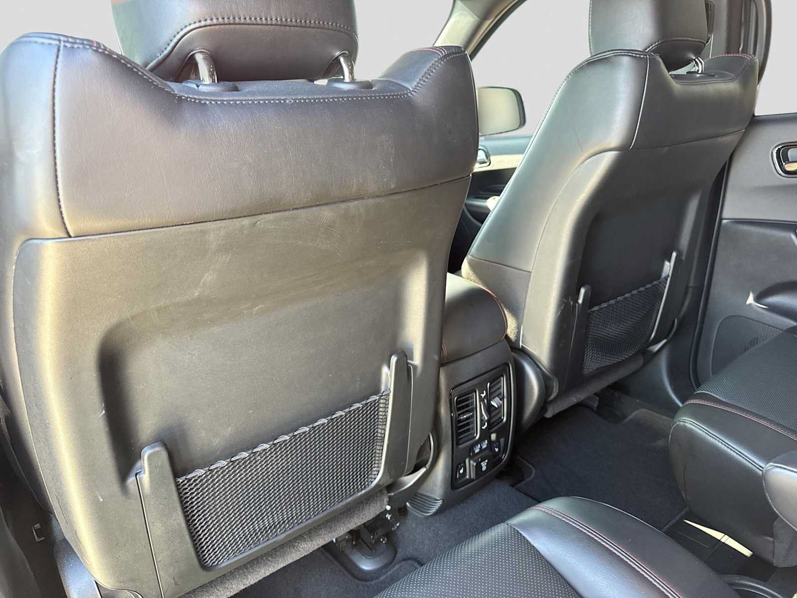 Used 2023 Dodge Durango R/T AWD/4WD image 17