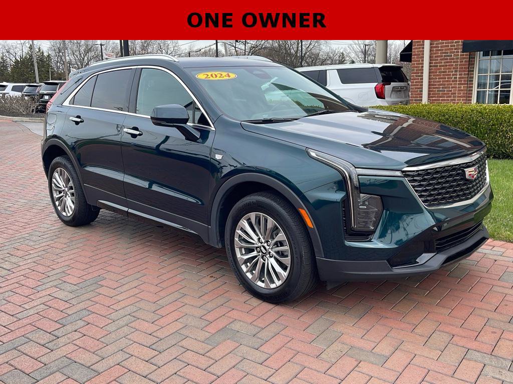 Used 2024 Cadillac XT4 Premium Luxury image 5