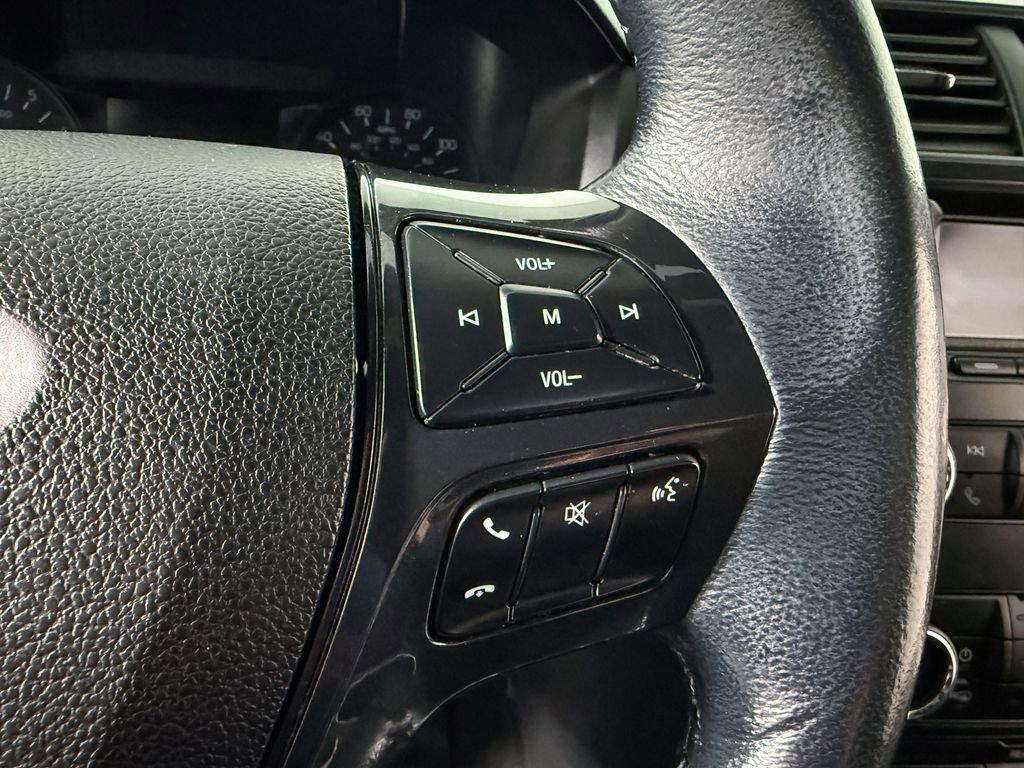 Used 2019 Ford Explorer XLT image 27