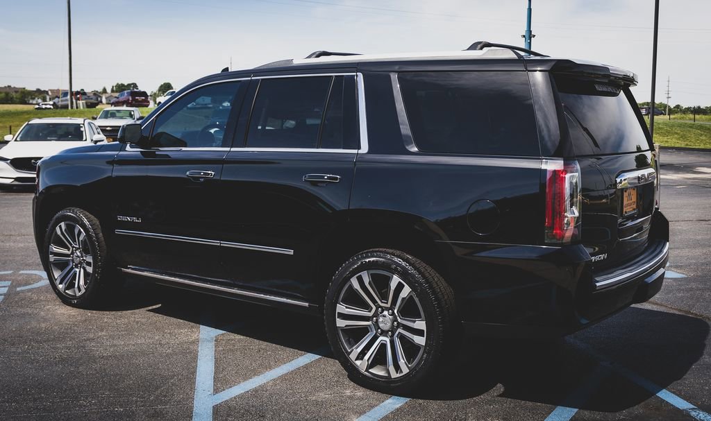 Used 2019 GMC Yukon Denali w/ Denali Ultimate Package AWD/4WD image 9