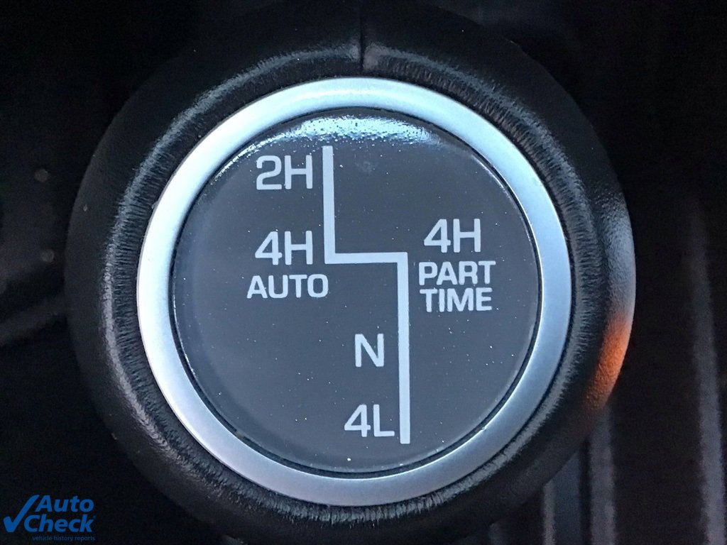 Used 2022 Jeep Wrangler Unlimited Sahara w/ Cold Weather Group image 28