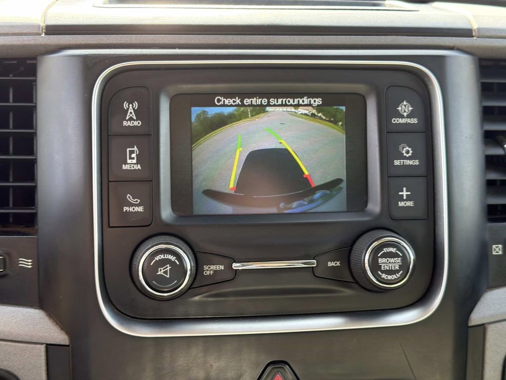 Used 2015 RAM 2500 Tradesman w/ Chrome Appearance Group image 32